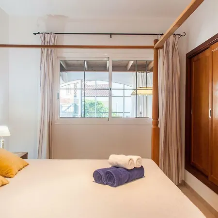 Mar - 4 Bedrooms, Aircon, Private Pool, Wifi, Golf View Villa Caleta De Fuste