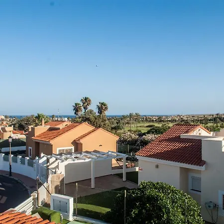 Villa Mar - 4 Bedrooms, Aircon, Private Pool, Wifi, Golf View *