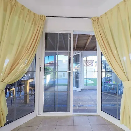 Mar - 4 Bedrooms, Aircon, Private Pool, Wifi, Golf View Caleta De Fuste