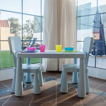 Villa Mar - 4 Bedrooms, Aircon, Private Pool, Wifi, Golf View *