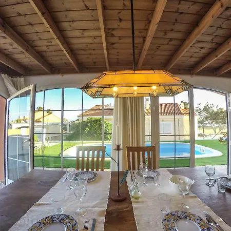 Mar - 4 Bedrooms, Aircon, Private Pool, Wifi, Golf View