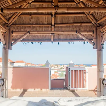 Mar - 4 Bedrooms, Aircon, Private Pool, Wifi, Golf View Villa *