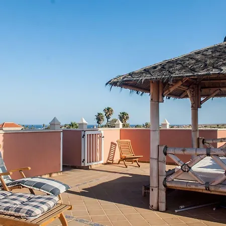 Mar - 4 Bedrooms, Aircon, Private Pool, Wifi, Golf View Villa *