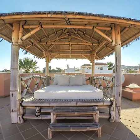 Mar - 4 Bedrooms, Aircon, Private Pool, Wifi, Golf View Villa *